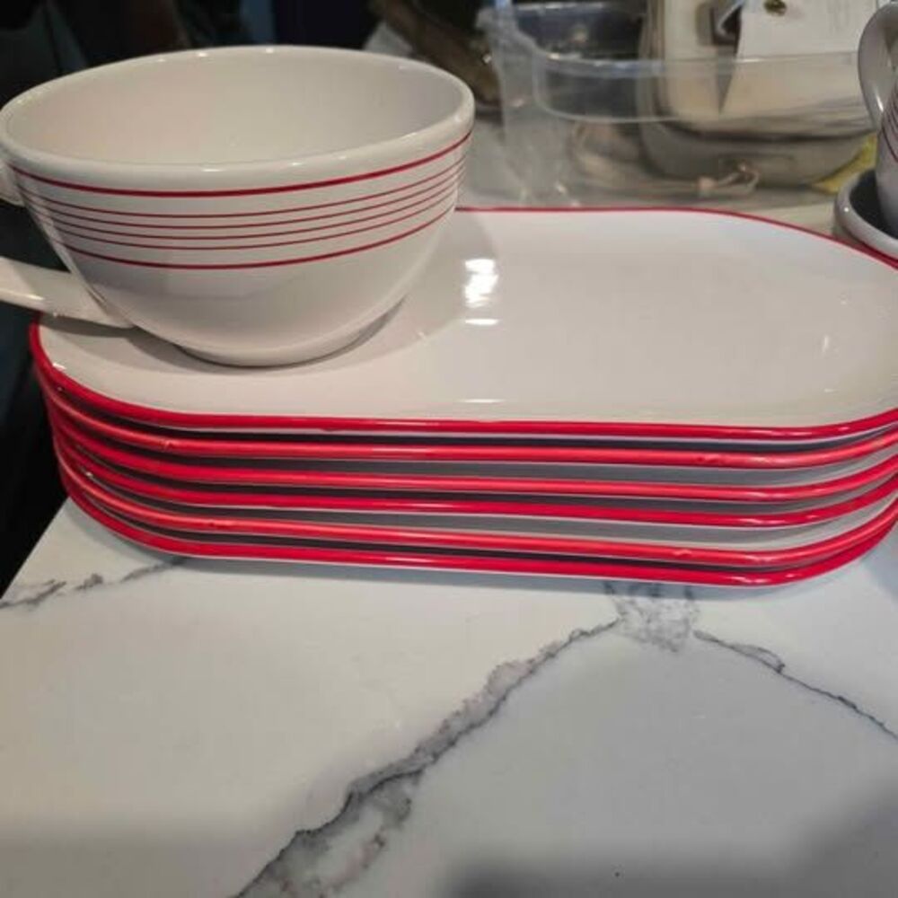 S/6 Pottery Barn panini oval platters/plates with soup mugs